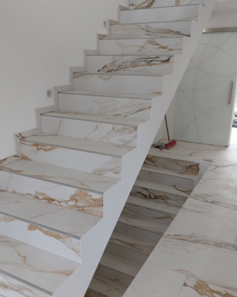 Marmor Treppe Fliesenarbeit in Singen
